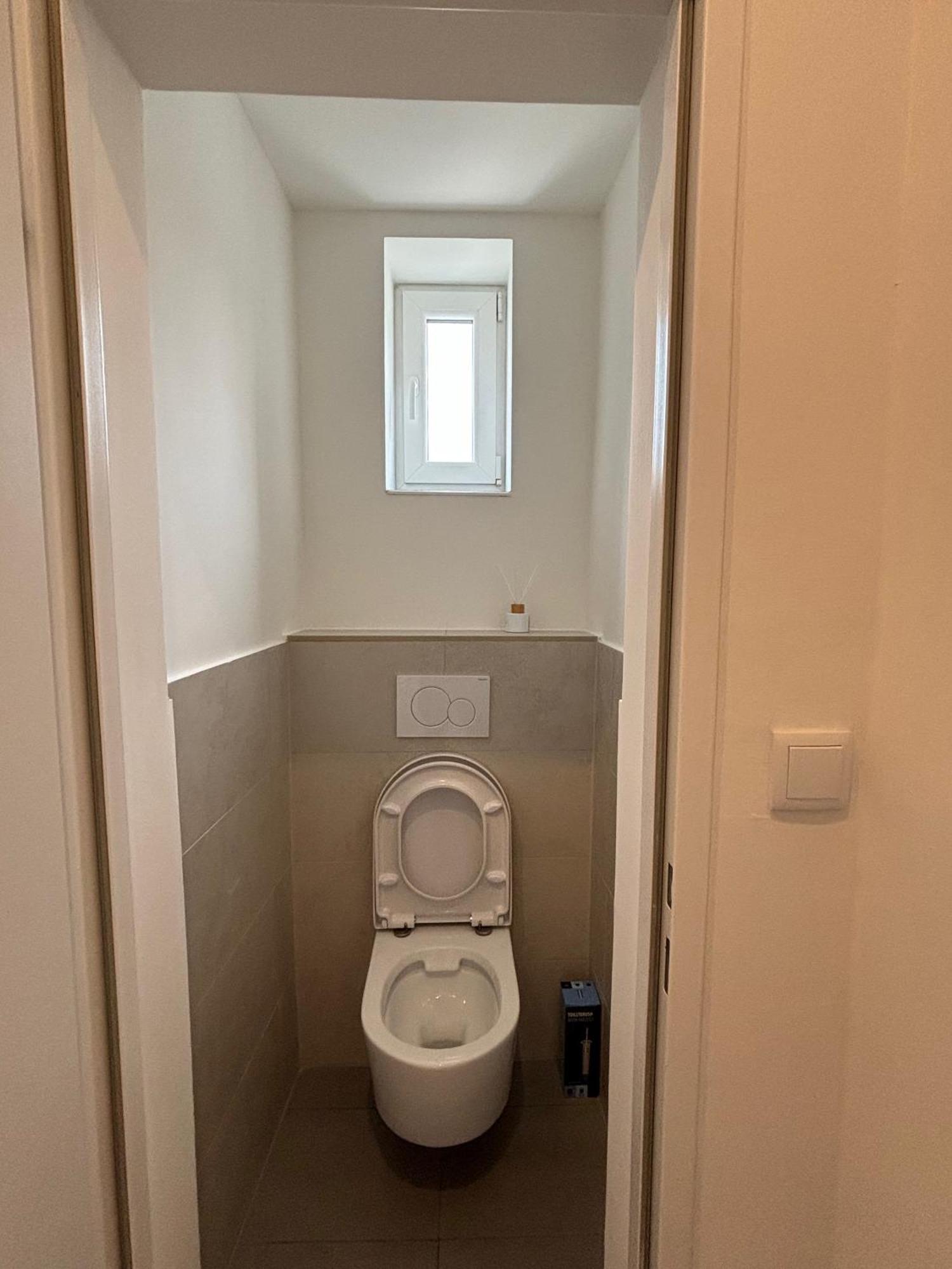 Schoenes Design, 3 Queensize-betten, Walk In Dusche, Kueche Komplett Mit Nespresso, Zusatzpaket Moeglich Kleinkinderbett, Kindergeschirr, Hochstuhl Apartamento *