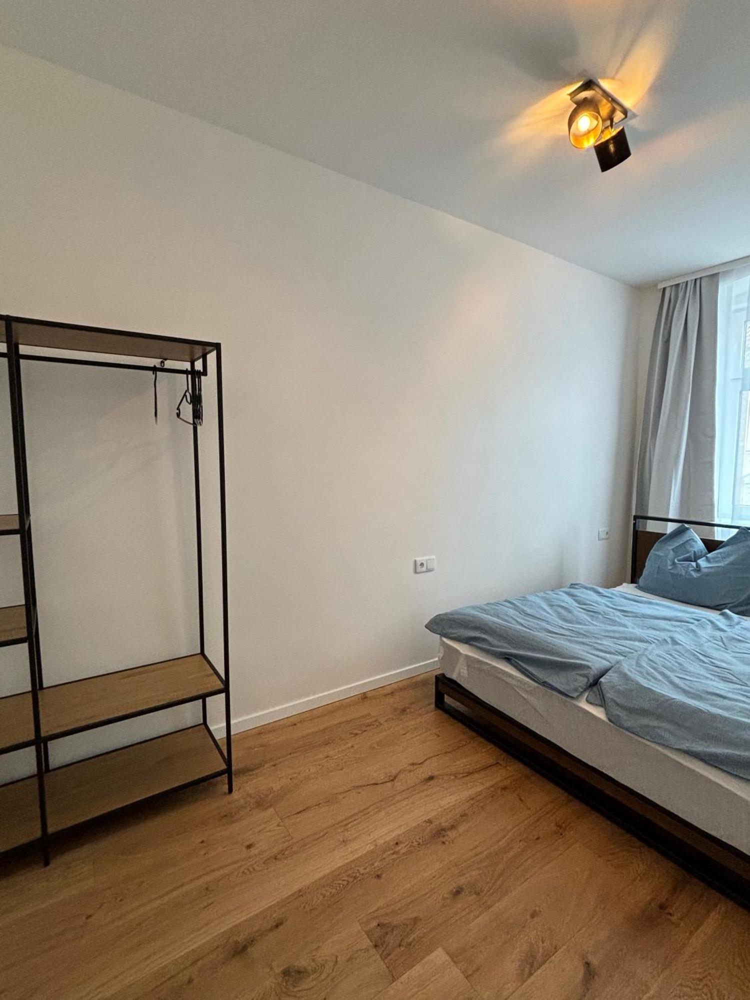Schoenes Design, 3 Queensize-betten, Walk In Dusche, Kueche Komplett Mit Nespresso, Zusatzpaket Moeglich Kleinkinderbett, Kindergeschirr, Hochstuhl Apartamento *
